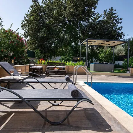 Alex With Private Pool And Jacuzzi *