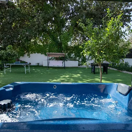 Alex With Private Pool And Jacuzzi Prinés